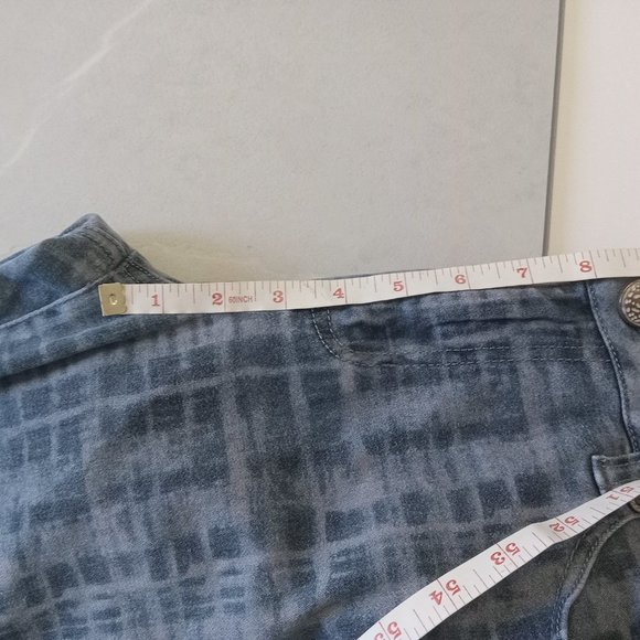 CABI | Grid Skinny Jean - Picture 14 of 15